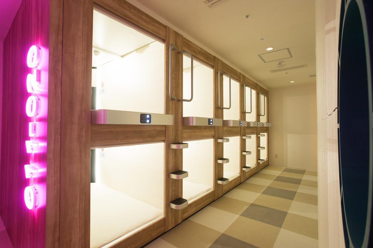 New Japan Lady'S Capsule Hotel Osaka Buitenkant foto